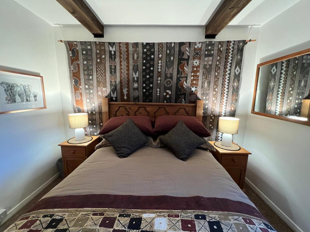 Cosy Private Accommodation In Corsham, Near Bath Exterior foto